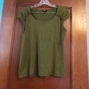 Talbots capped sleeve top